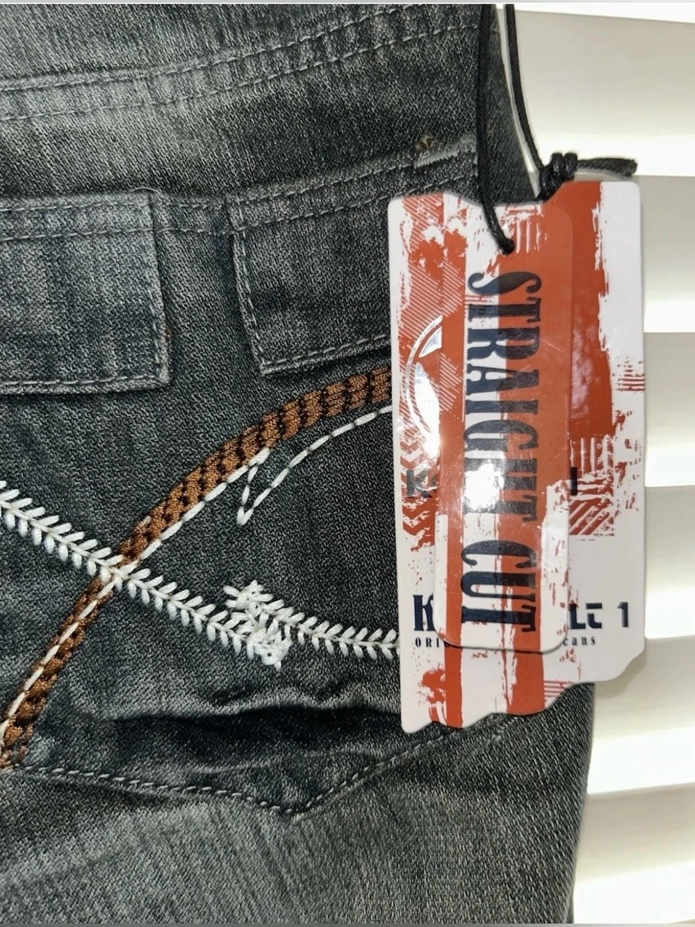 Boys Size 12 Straight Cut Medium Bronze Whiskered Faded Denim Jeans Streetwear